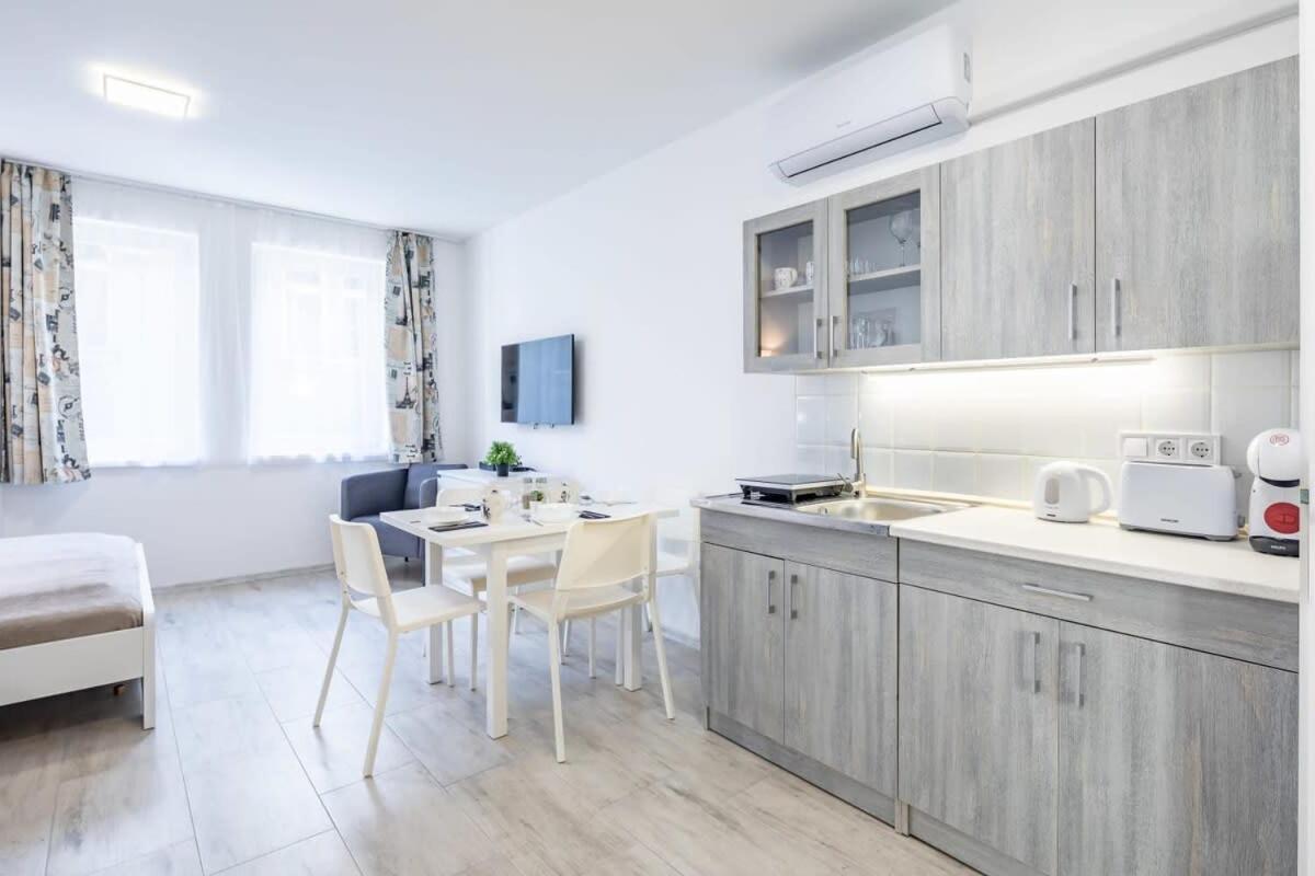 בודפשט Convenient 2-Room Central Apartment מראה חיצוני תמונה