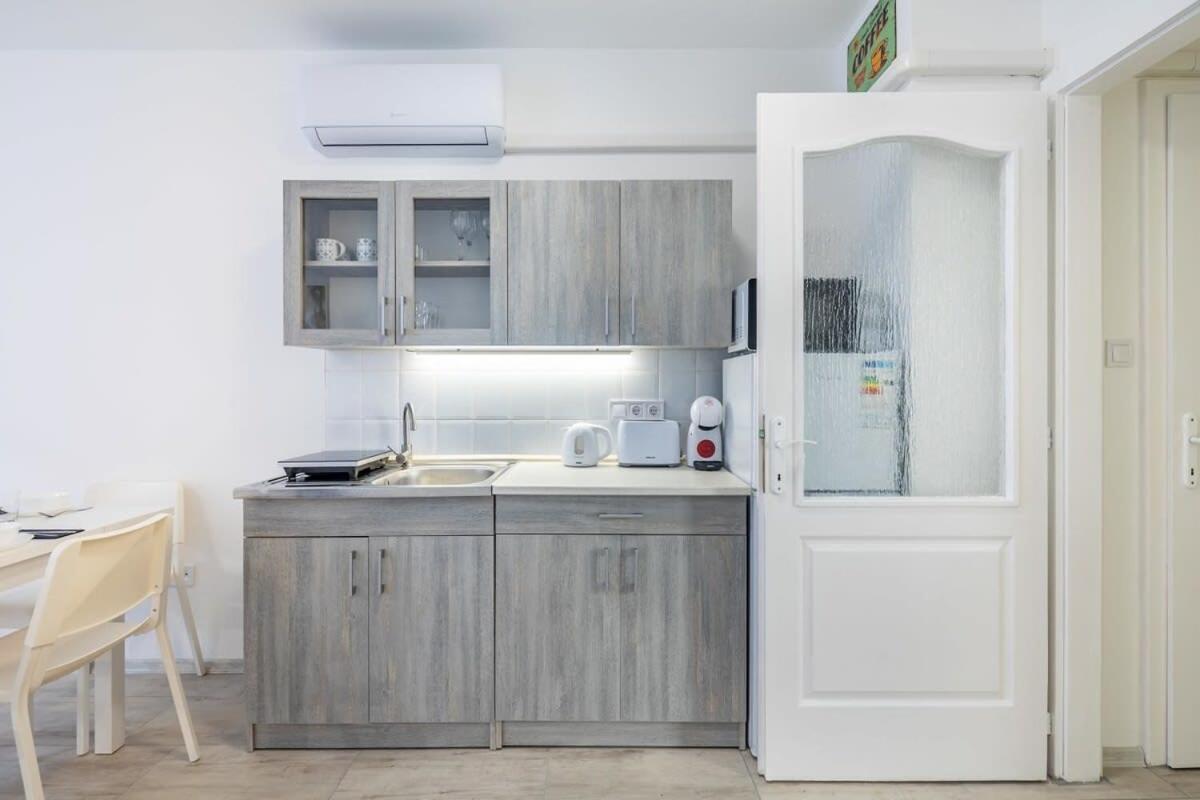 בודפשט Convenient 2-Room Central Apartment מראה חיצוני תמונה