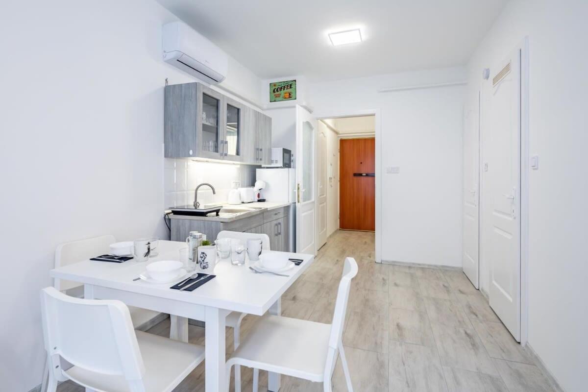 בודפשט Convenient 2-Room Central Apartment מראה חיצוני תמונה